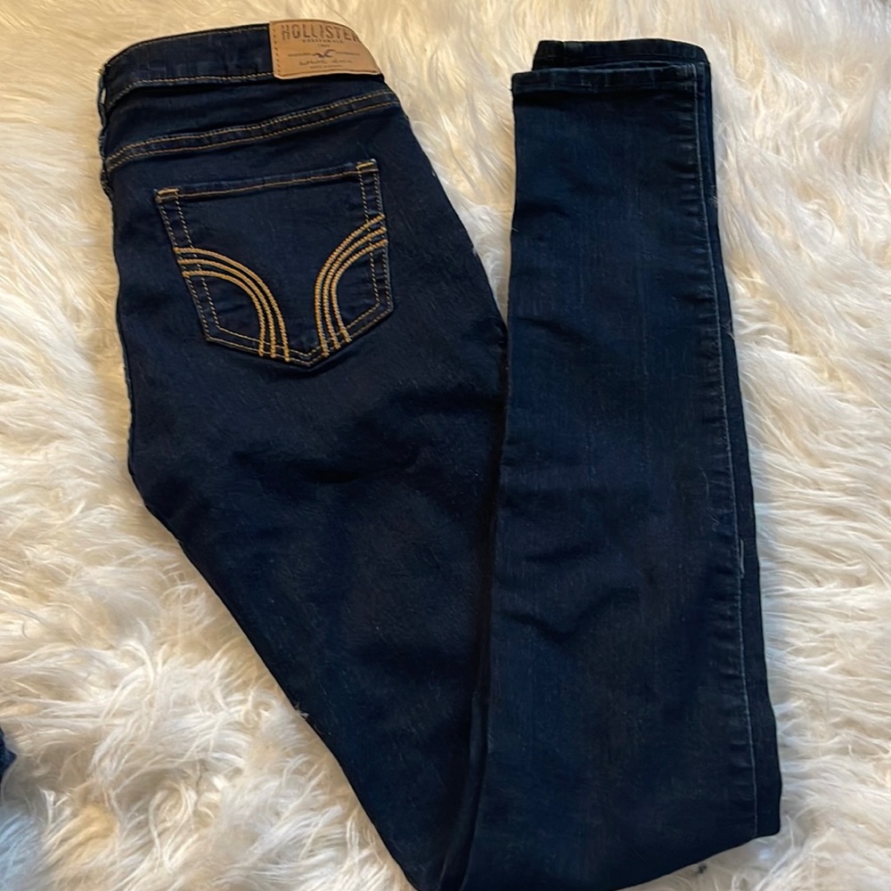 Hollister Size 1R Dark Wash Skinny Jean